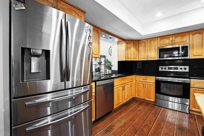 Building Photo - 2251 NW 87th Ave
