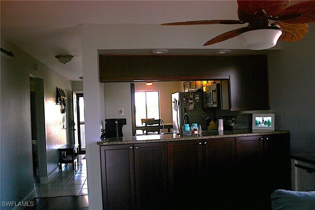 Building Photo - 15160 Riverbend Blvd