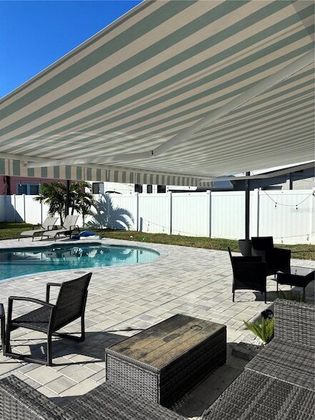 Building Photo - 304 53rd St W