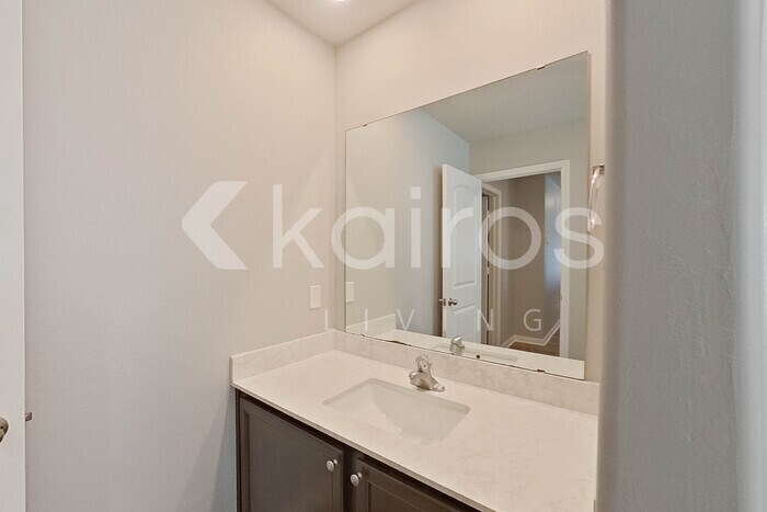 Building Photo - 825 NW 4th St