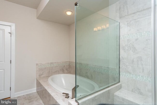 Building Photo - 43375 Whitehead Ter