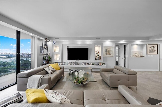 Building Photo - 9801 Collins Ave
