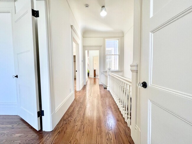 Building Photo - 625-627-627 Fillmore St