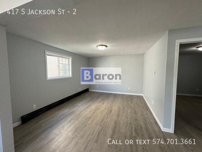 Building Photo - 417 S Jackson St