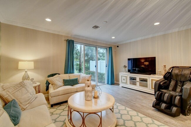 Building Photo - 5981 Monterra Club Dr