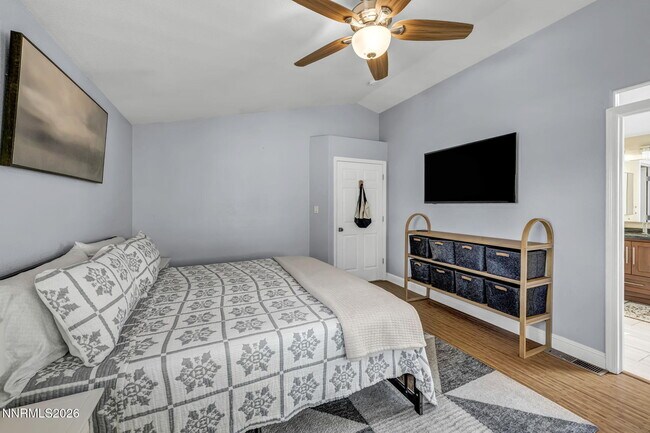 Building Photo - 5045 Pradera St
