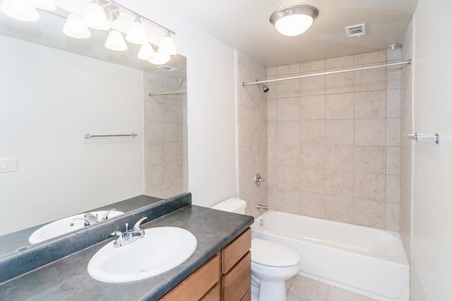 Huge Guest Bathroom - 7630 Amelia Rd