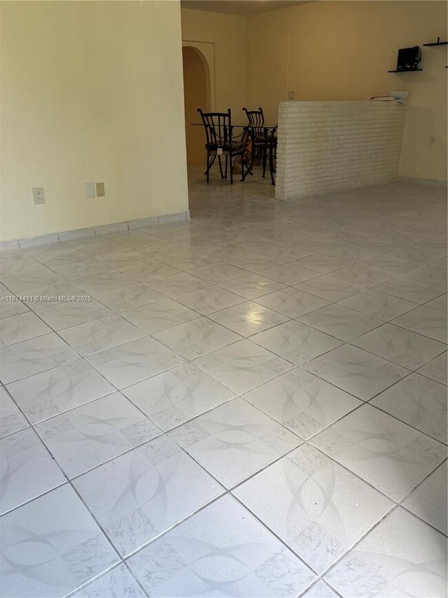 Building Photo - 20520 NW 2nd Ct