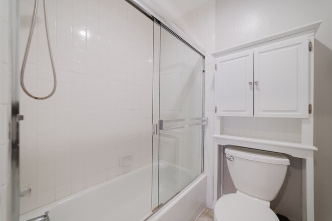 Building Photo - 3547 Cameo Dr