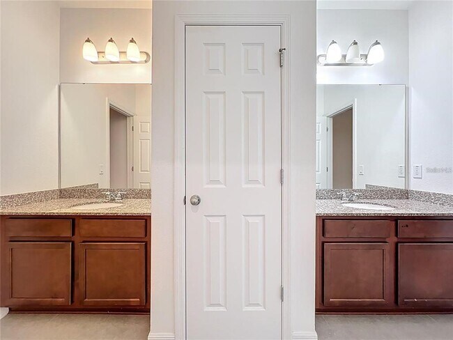 Building Photo - 12821 Westside Vlg Lp