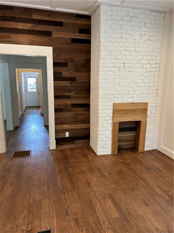 Building Photo - 559 Angier Ave NE