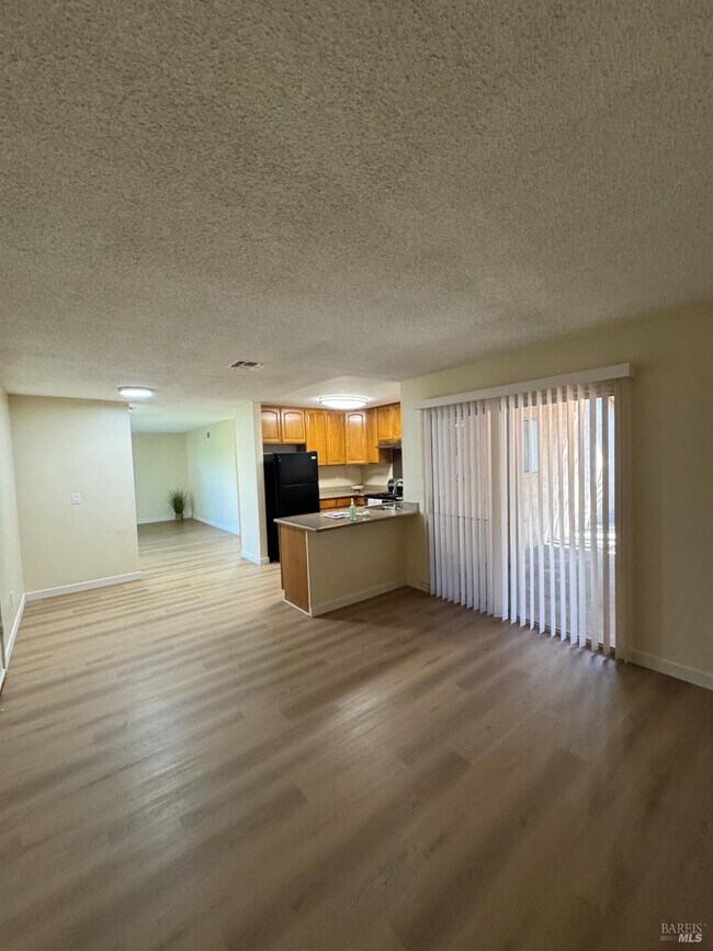 Building Photo - 120 Merrimac Ct