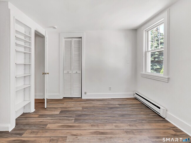 Building Photo - 41 Frisbie St