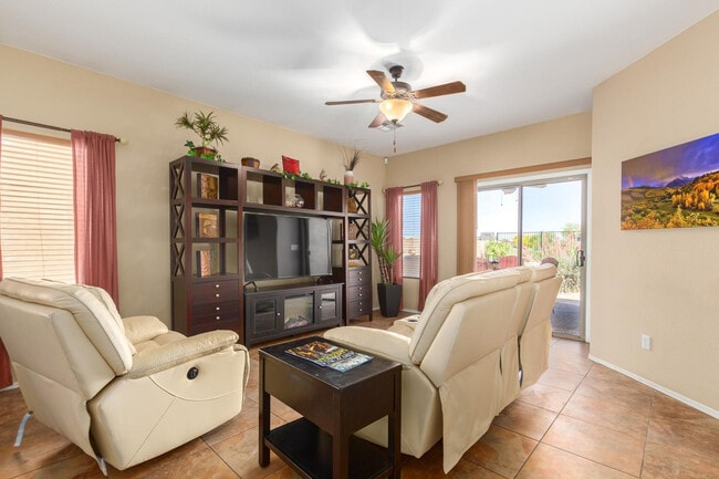 Building Photo - 29063 N Shannon Dr