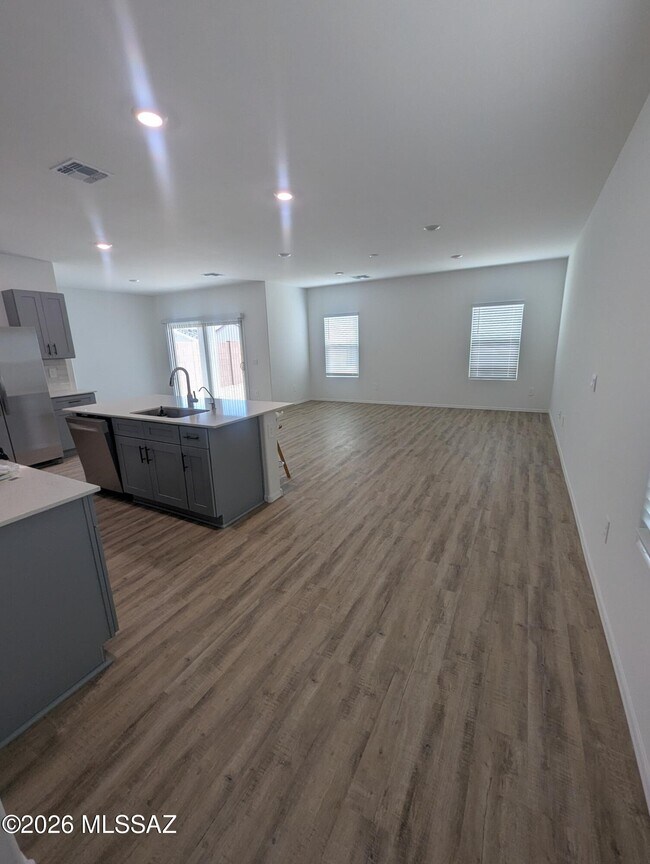 Building Photo - 12294 E Patricia Ann Dr
