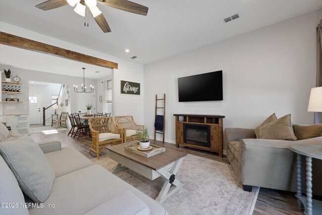 Building Photo - 184 Dahlia Falls Dr