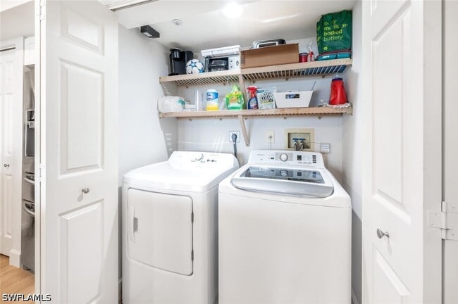 Building Photo - 6849 Grenadier Blvd