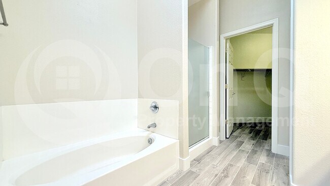Building Photo - 3237 E Maldonado Dr