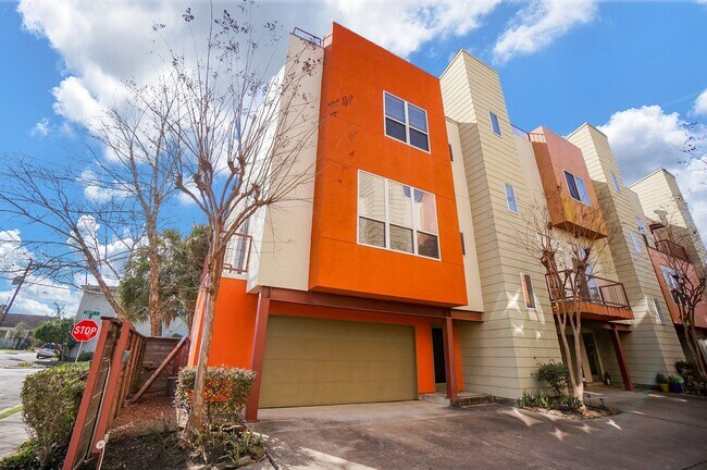 Building Photo - 228 Willard St