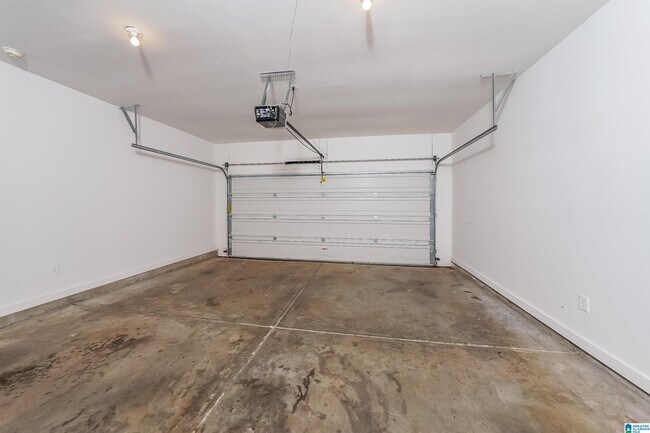 Building Photo - 12969 Woodland Park Cir