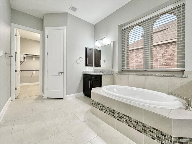 Building Photo - 3809 Mineral Dr