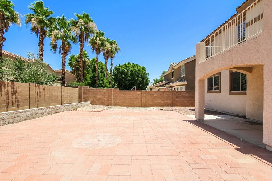 Building Photo - 6904 W Jackrabbit Ln