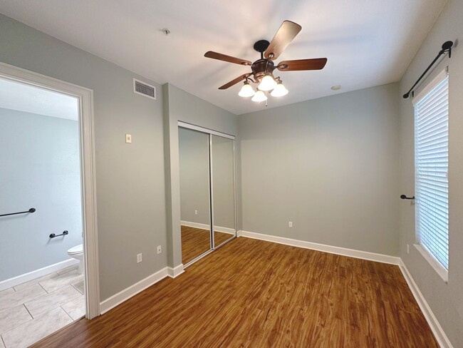 Building Photo - Jackson Square - 2 Bedroom, 2 Bathroom Condo