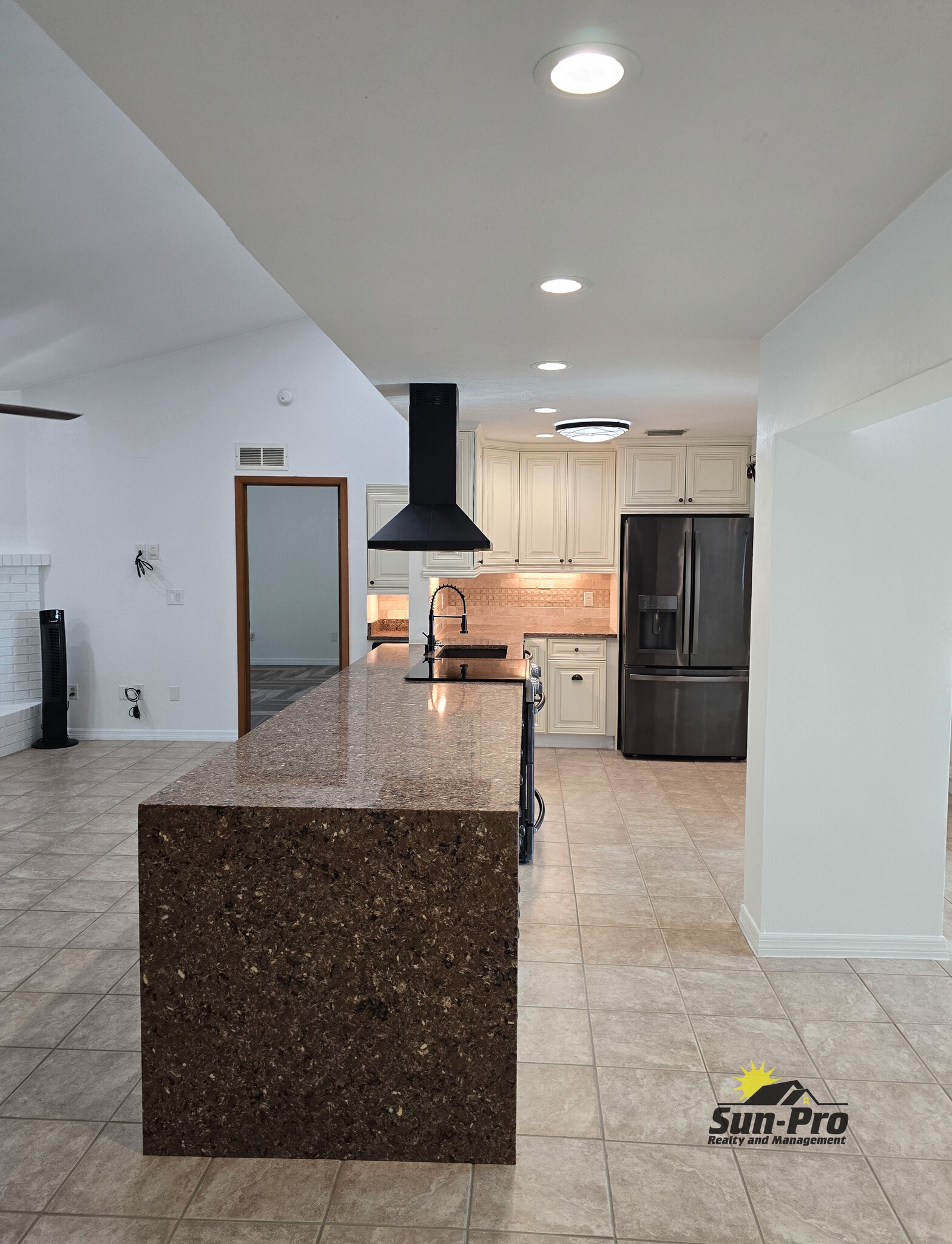 Building Photo - 139 Riverwalk Ct
