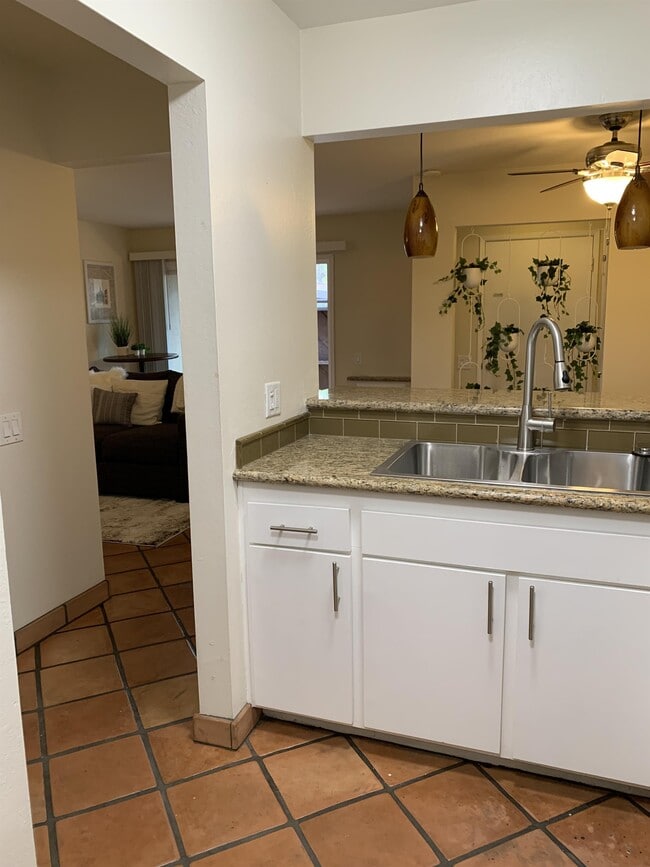 Building Photo - 7948 Mission Center Ct