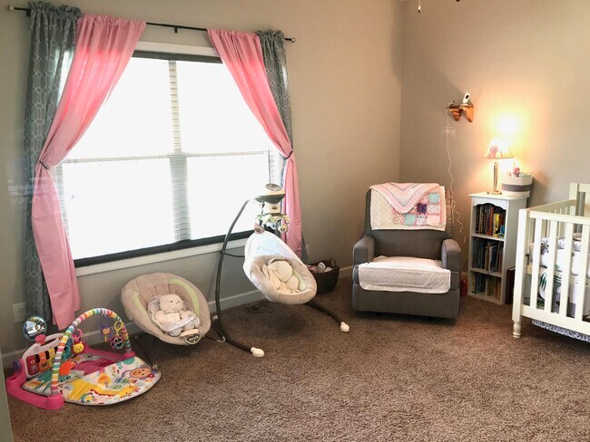 Building Photo - 148 Poplar Branch Way