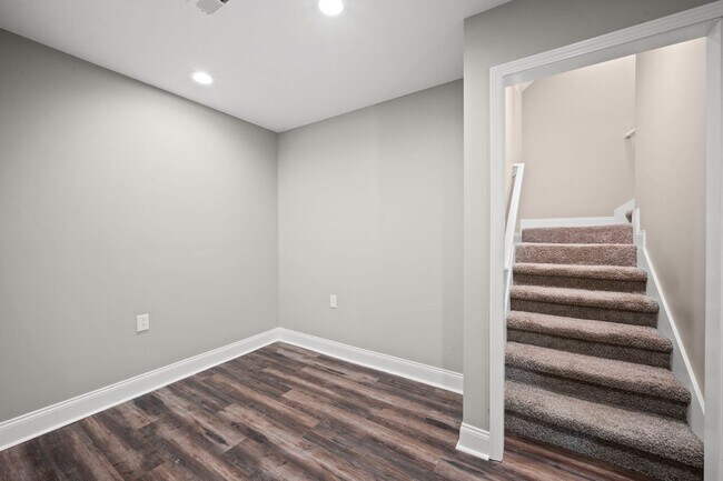 Building Photo - Beautiful 4BR Home with Finished Basement