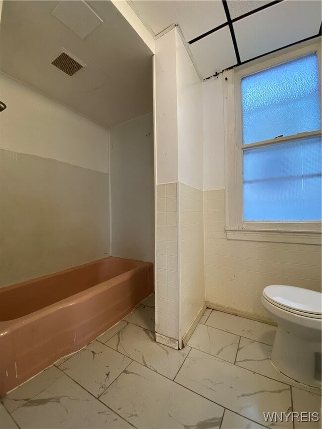 Building Photo - 235 High St