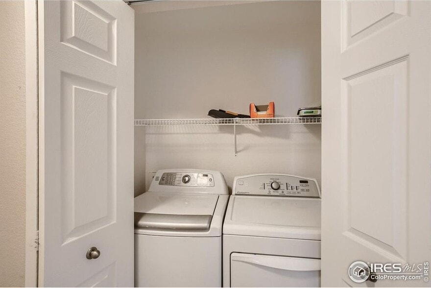 Building Photo - 3035 Blue Sky Cir