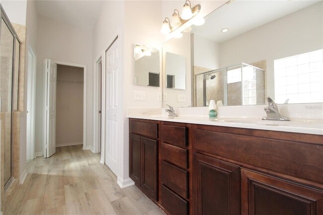 Building Photo - 8225 NW 53rd Ter