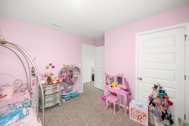 Building Photo - 1105 Valor Walk