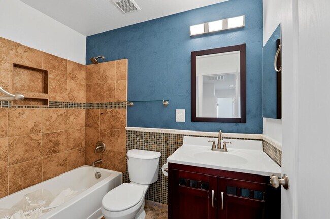 Building Photo - Well maintained 3 bedroom home in Cave Creek AZ - Available Today!