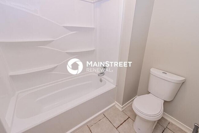 Building Photo - 4 Bedroom Pet-Friendly Home in Horn Lake, MS with Main Street Renewal
