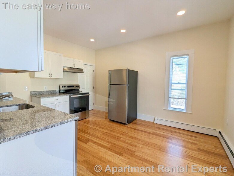 Building Photo - 19 Cameron Ave