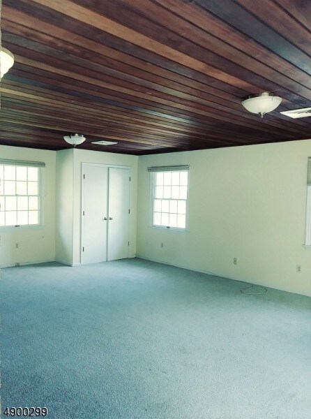 Building Photo - 245 Pompton Ave