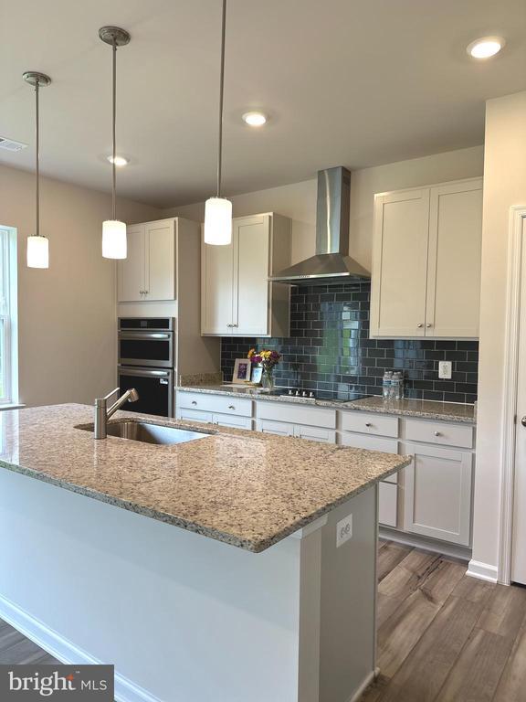 Building Photo - 26 Trout Lily Dr