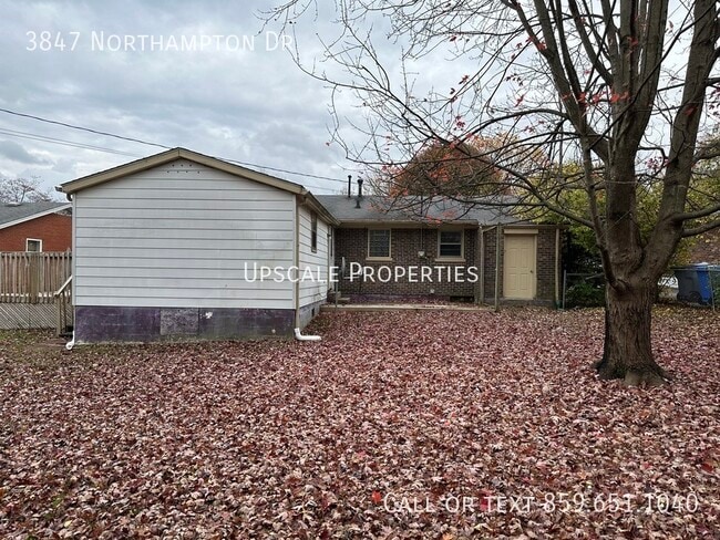 Building Photo - 3847 Northampton Dr