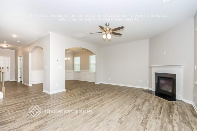 Building Photo - 145 Falls Cove Dr