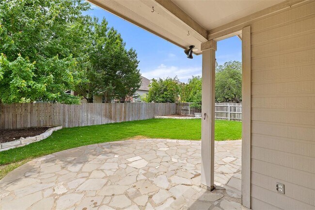 Building Photo - 11121 Sandstone Trail