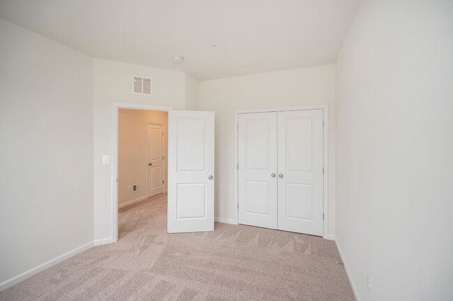 Building Photo - Close to everything!  Skyline at Embrey Mill!  Brand New Live and Work Townhomes.