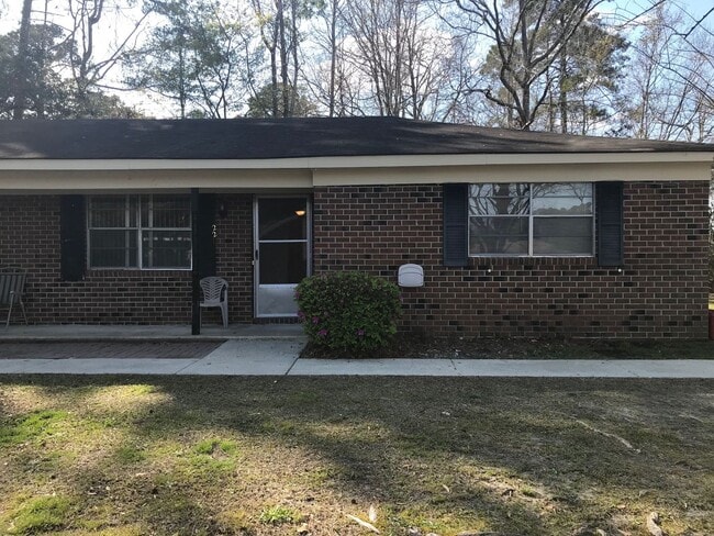 Primary Photo - 227 Kilarny Rd