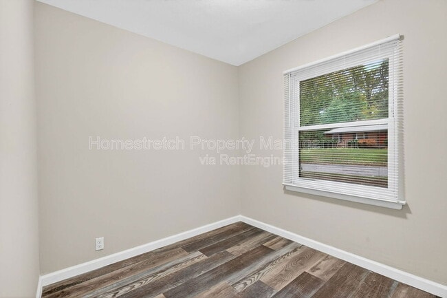 Building Photo - 23 Colchester Dr