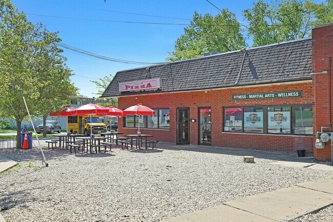Building Photo - 962 Rte 9W