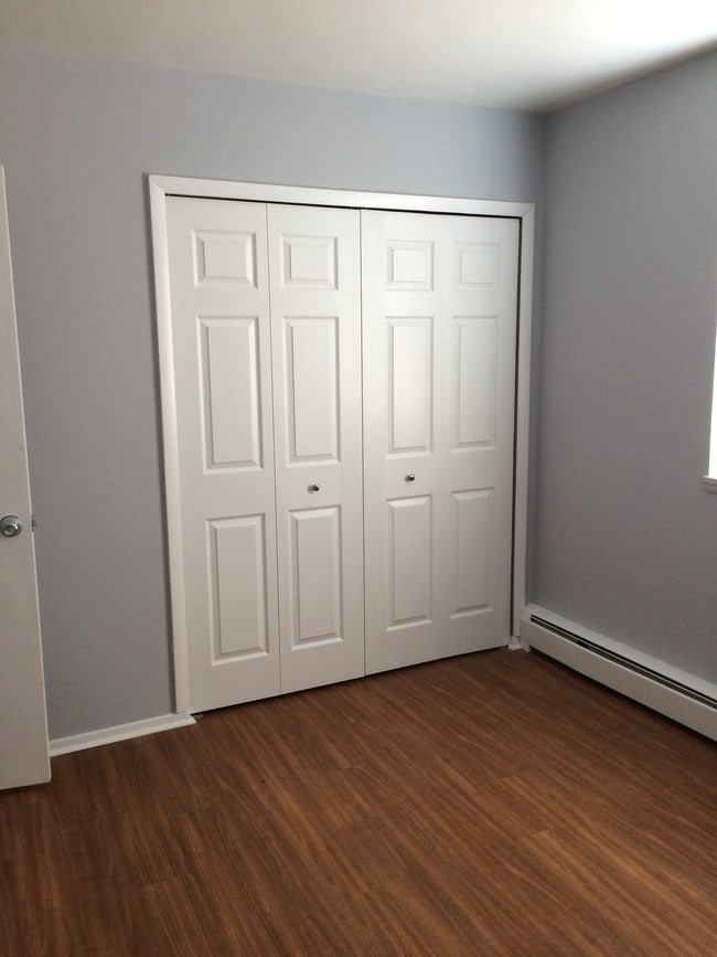 Maple Eastlake Apartments 1490 E 337th St Eastlake OH 44095