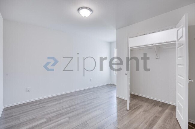 Building Photo - 5902 US-59