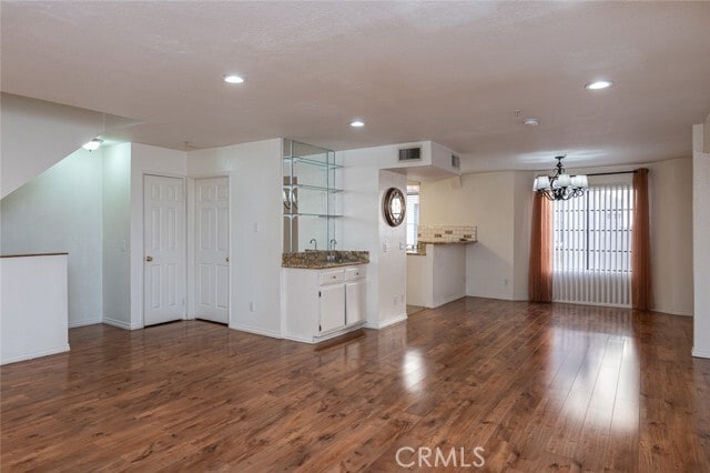 Building Photo - 2930 Montrose Ave